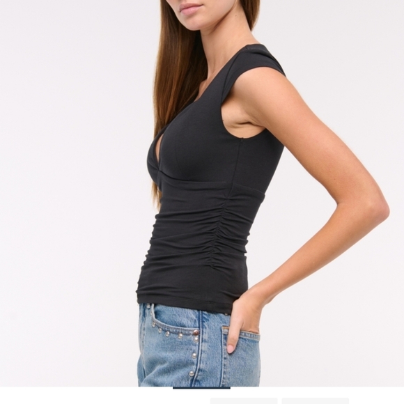 NWT A&F Abercrombie & Fitch Zoe Bra-free Top - black, M - Picture 2 of 5